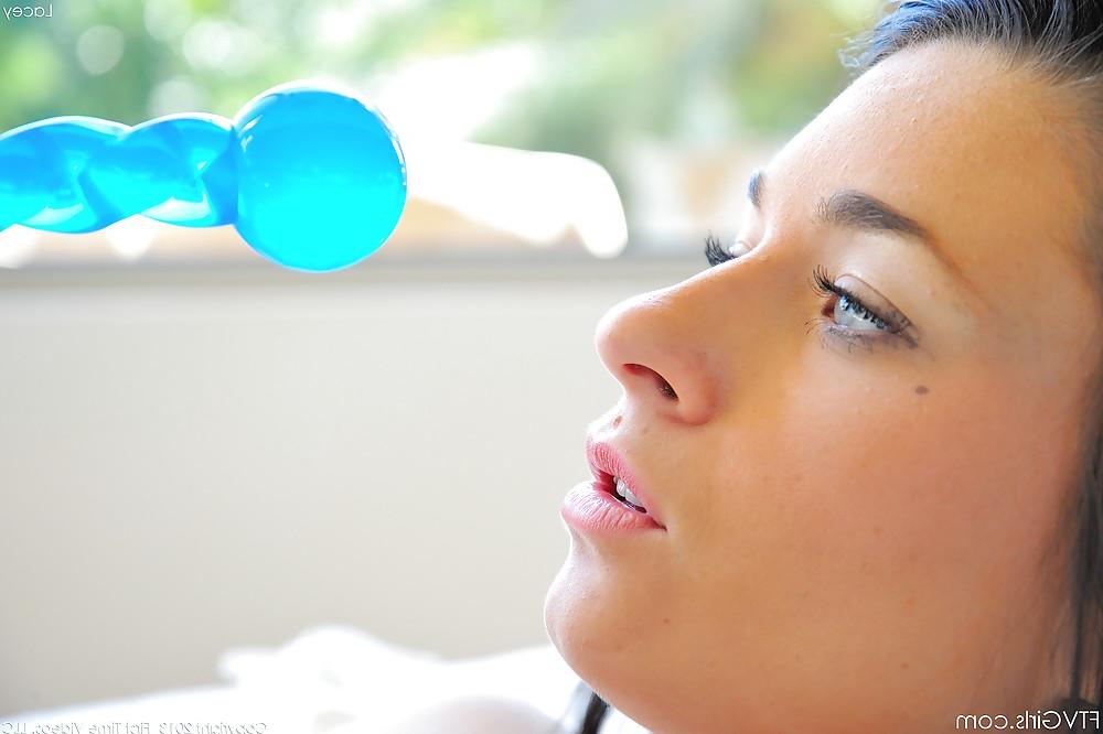 25P FTV-.Lacey Big Blue Ball