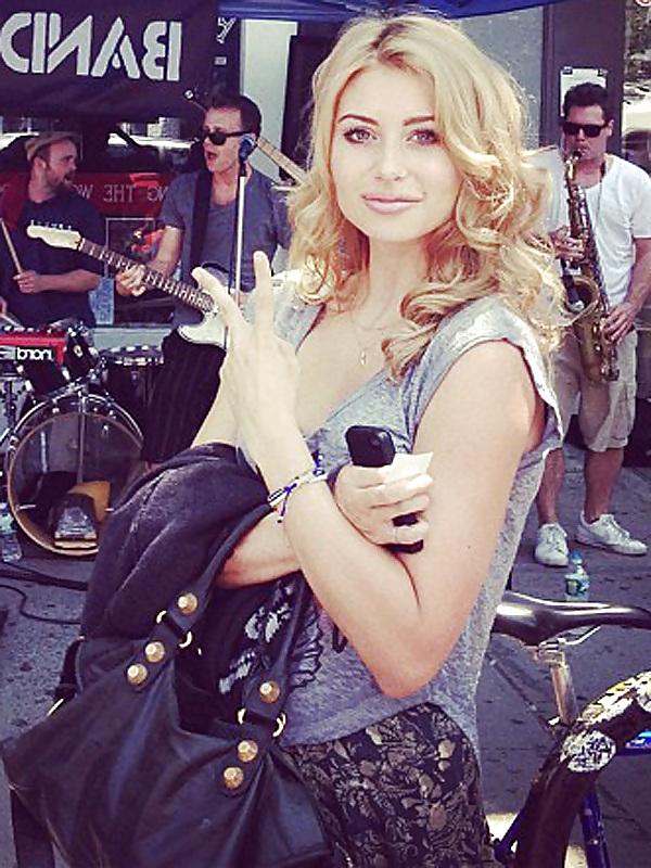 25P Mega-Sammlung von Amanda Michalka und Alyson Michalka