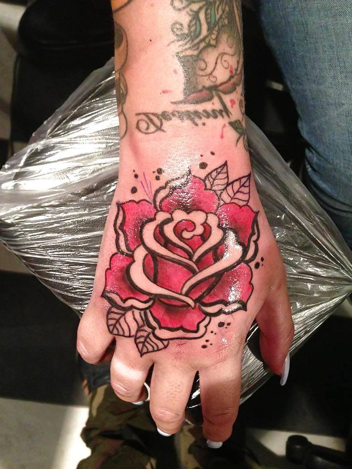 25P Tatoo & Piercing