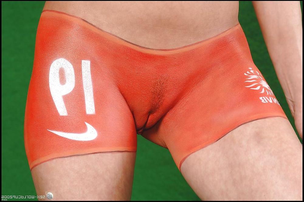 25P Body Painting Football 2