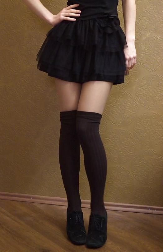 25P Ready for pleasure: Girls in Stockings 5