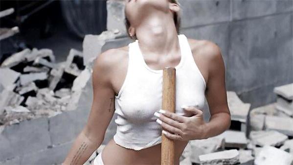 25P Sex Nude Miley Cyrus Wrecking Ball September 2013