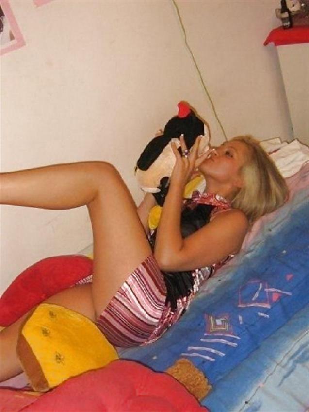 14P Croatian girl: jelena