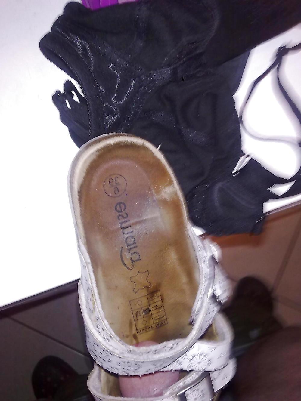 10P Cum on shoes