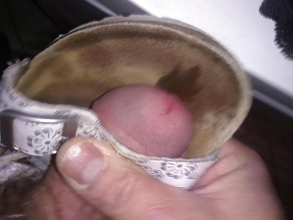 10P Cum on shoes