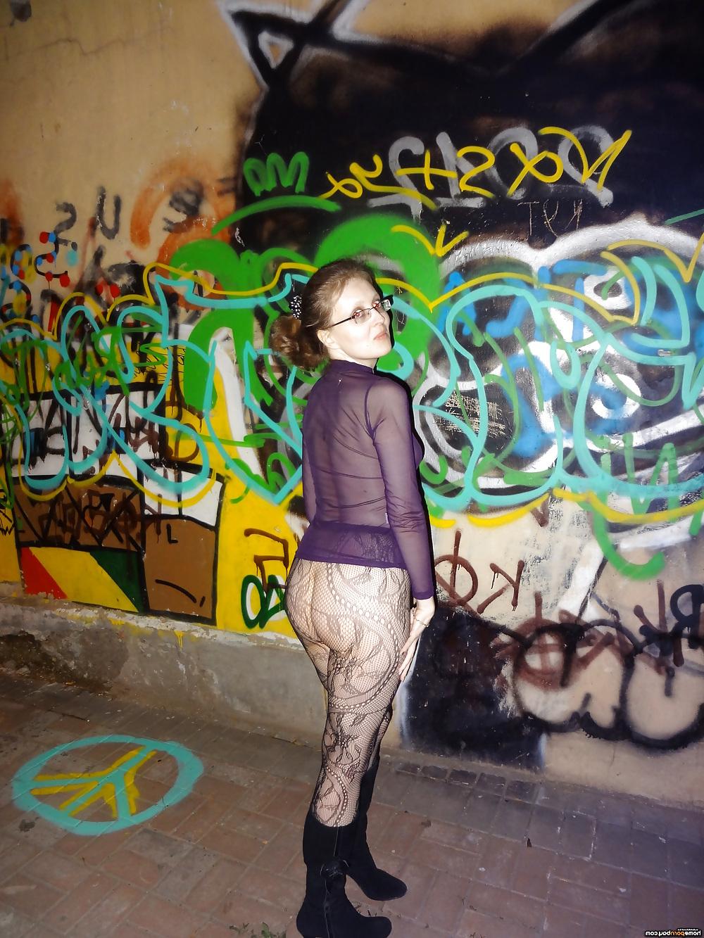 21P I walk naked in the street