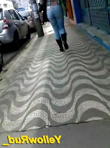 6P Voyeurs Around the Street - BR 