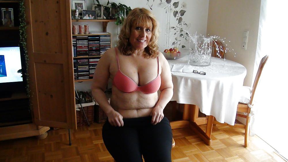 18P Stripping Gaby Facial
