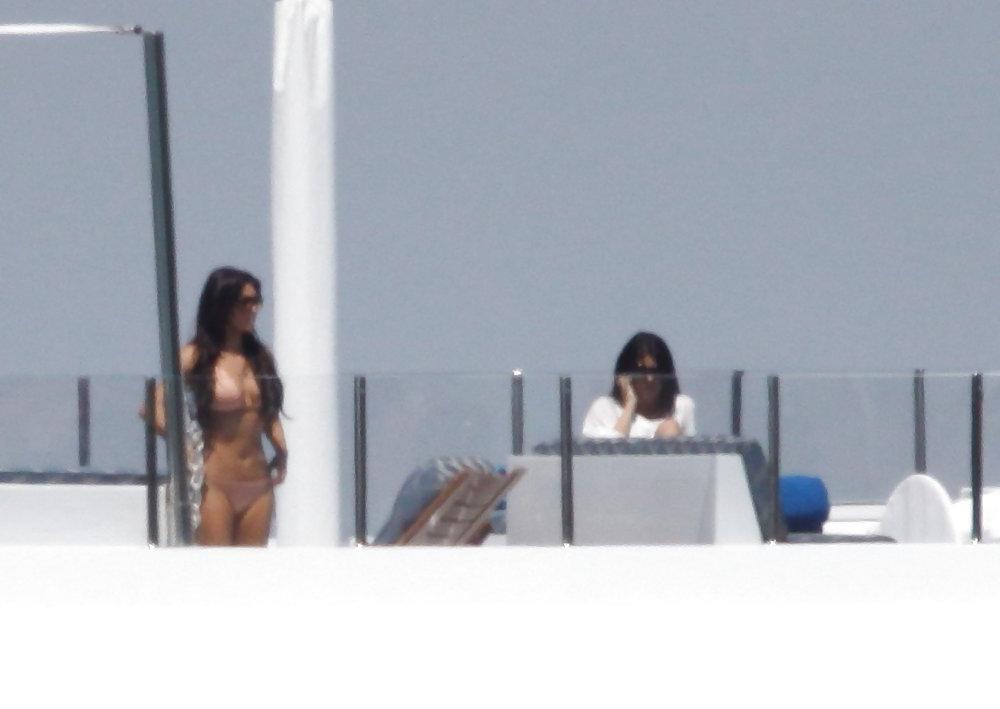 25P Kim Kardashian in Bikini on a Yacht in Miami