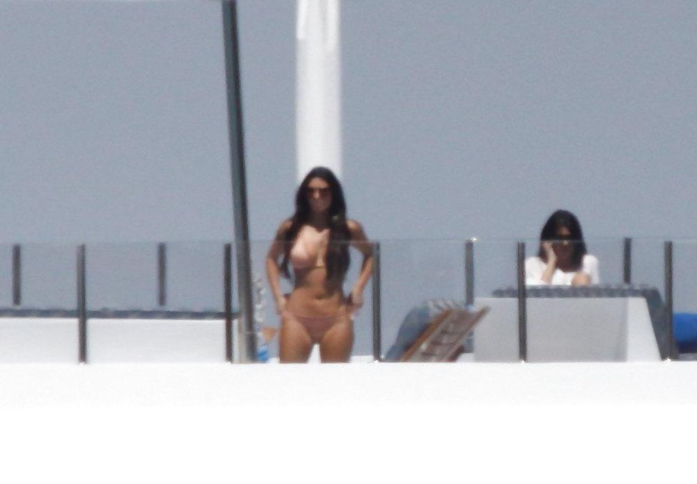 25P Kim Kardashian in Bikini on a Yacht in Miami