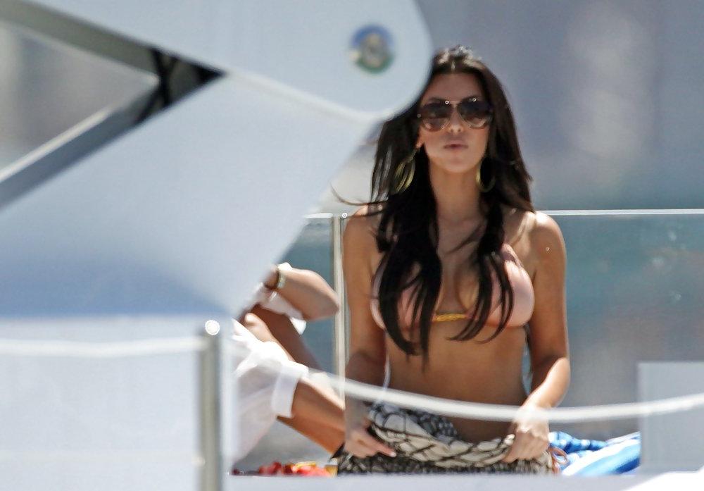 25P Kim Kardashian in Bikini on a Yacht in Miami