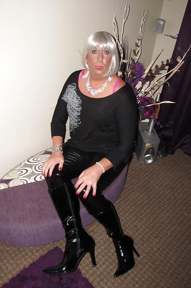 15P Chrissie in shiny boots