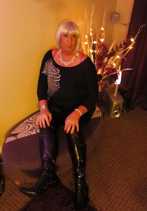 15P Chrissie in shiny boots