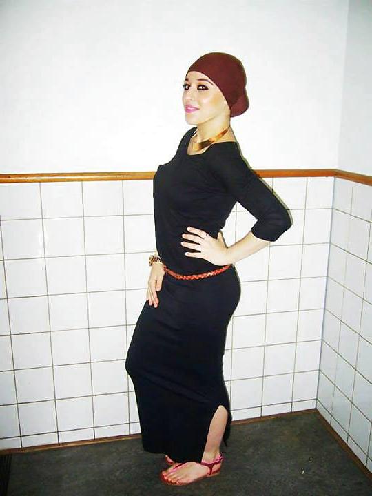 14P REAL HoT , MUSLiM GIRLS !! COMMENTS PLEASE