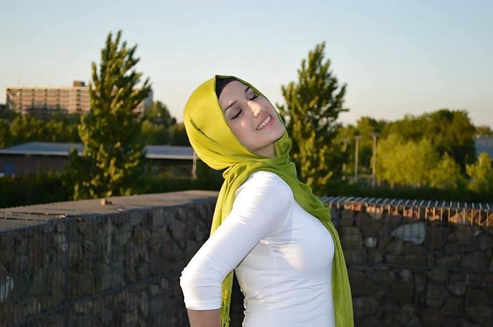 14P REAL HoT , MUSLiM GIRLS !! COMMENTS PLEASE