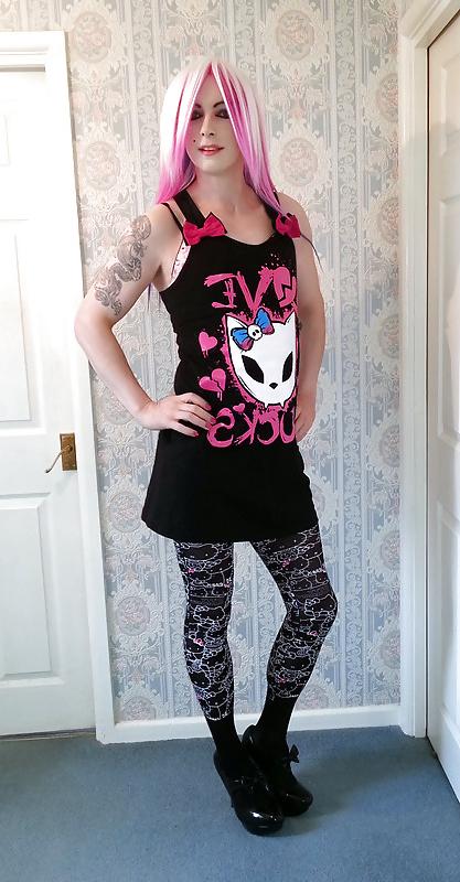 25P Tranny Supersatin  Love Sucks  Emo Goth photo set