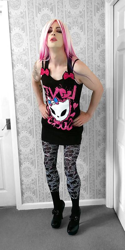 25P Tranny Supersatin  Love Sucks  Emo Goth photo set