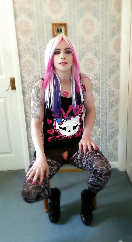 25P Tranny Supersatin  Love Sucks  Emo Goth photo set