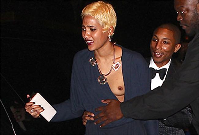 25P Celebrities Nude Slip 37