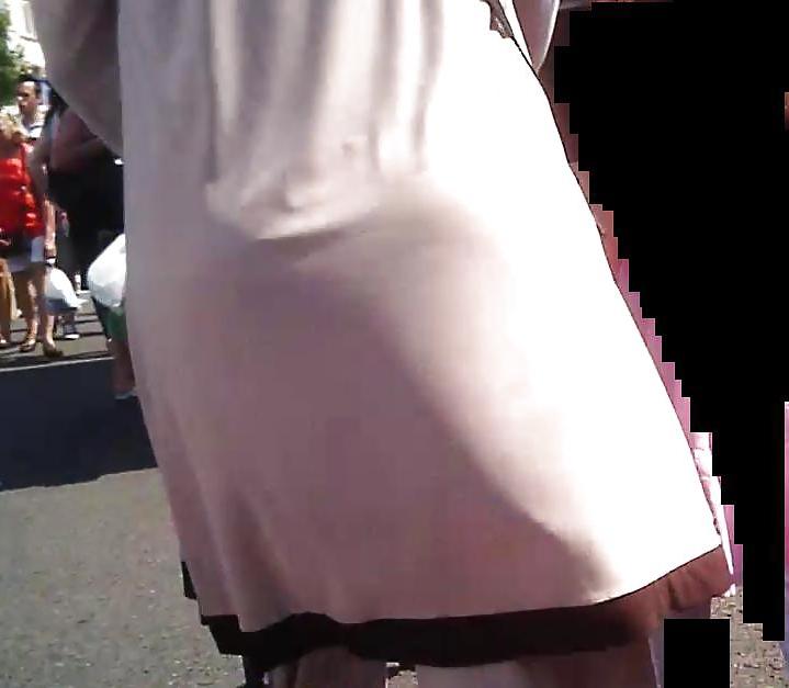 16P Mature Arab Booty