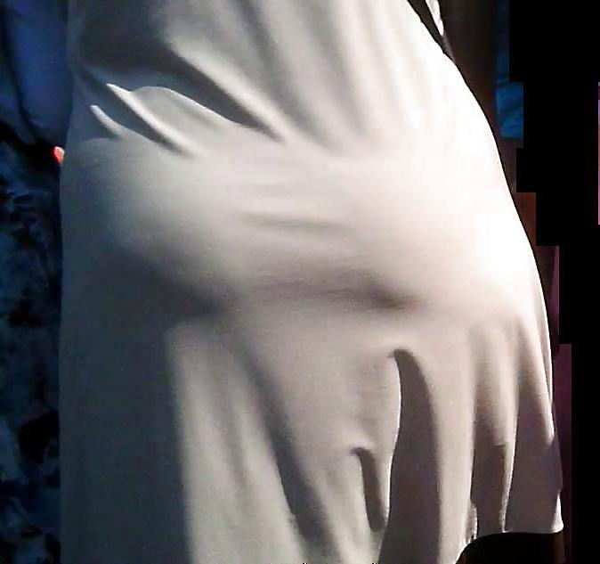16P Mature Arab Booty