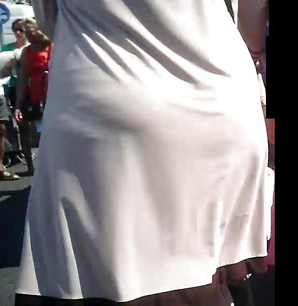 16P Mature Arab Booty