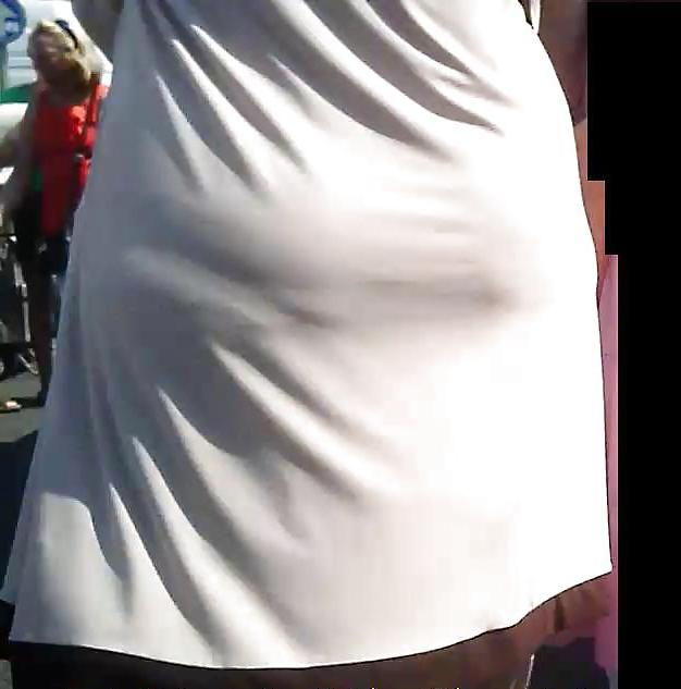 16P Mature Arab Booty