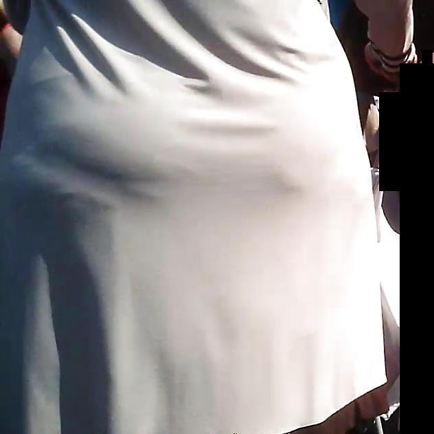 16P Mature Arab Booty