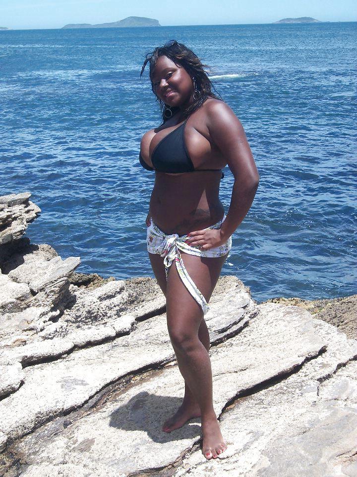 25P Black Big Boobs Goddess
