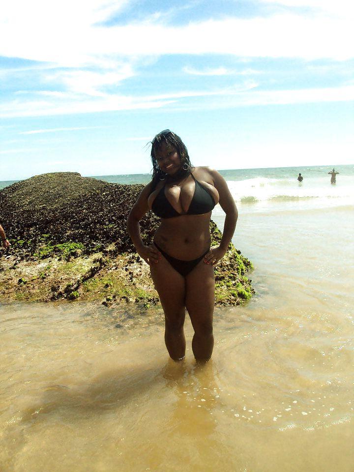 25P Black Big Boobs Goddess