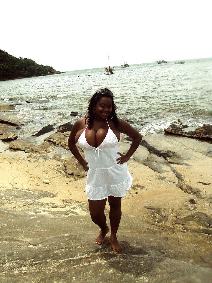 25P Black Big Boobs Goddess
