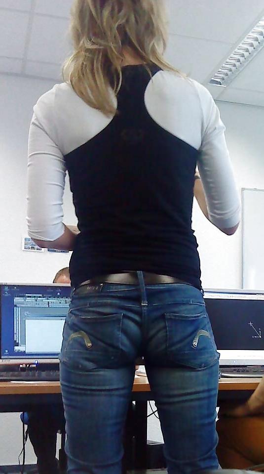 10P German Mature Teacher