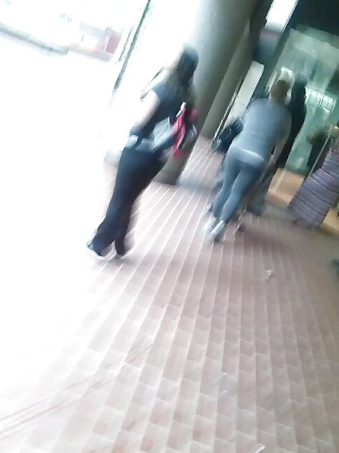 12P Sluts i spy on some preggo