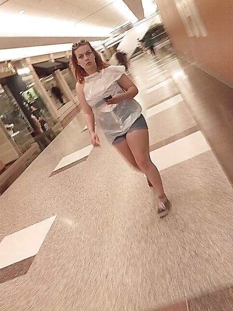 12P Sluts i spy on some preggo