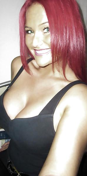 11P Big boobs