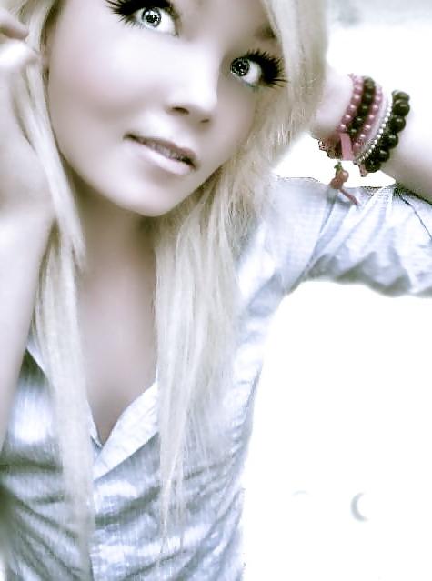 17P Francesca the skinny emo uploaded by tuvanra