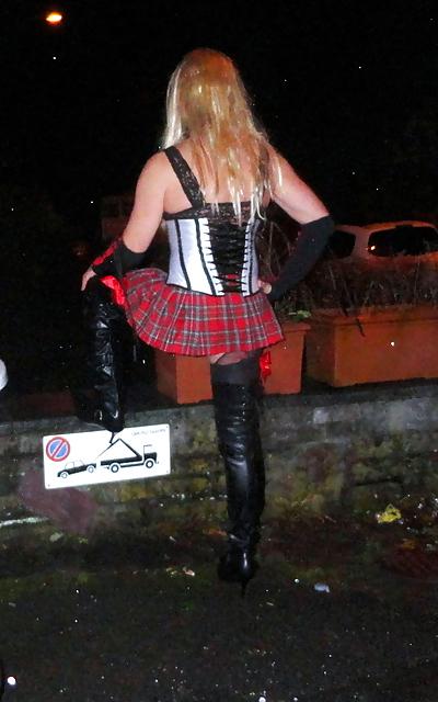 25P DWT CD Crossdresser outdoor