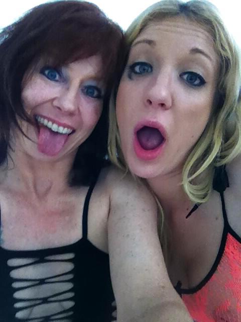 12P Donna Flower (dirtygardengirl)