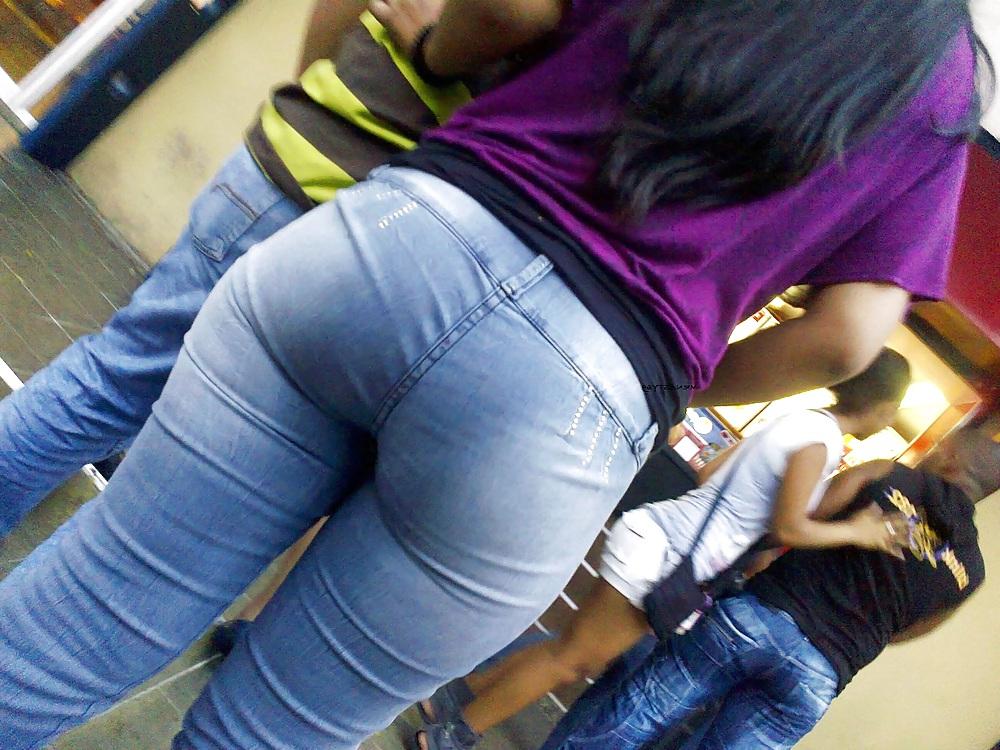 14P Two Hot Wives In Tight Jeans Big Ass
