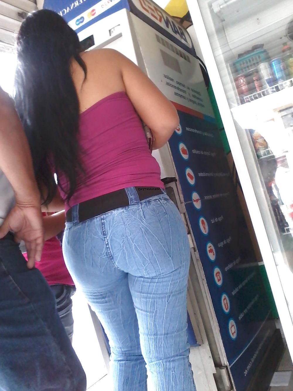 14P Two Hot Wives In Tight Jeans Big Ass