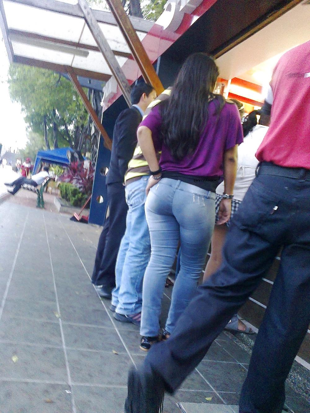 14P Two Hot Wives In Tight Jeans Big Ass