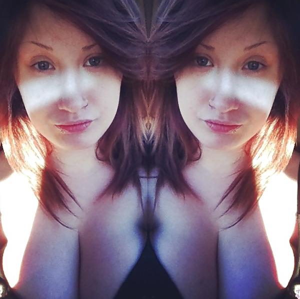 25P Facebook Emo Gothic Scene Girl Selfies Teil 2