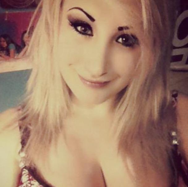 25P Facebook Emo Gothic Scene Girl Selfies Teil 2