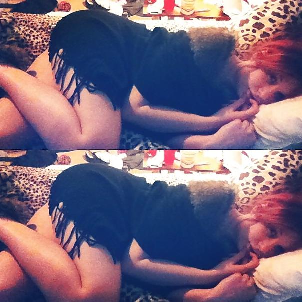 25P Facebook Emo Gothic Scene Girl Selfies Teil 2