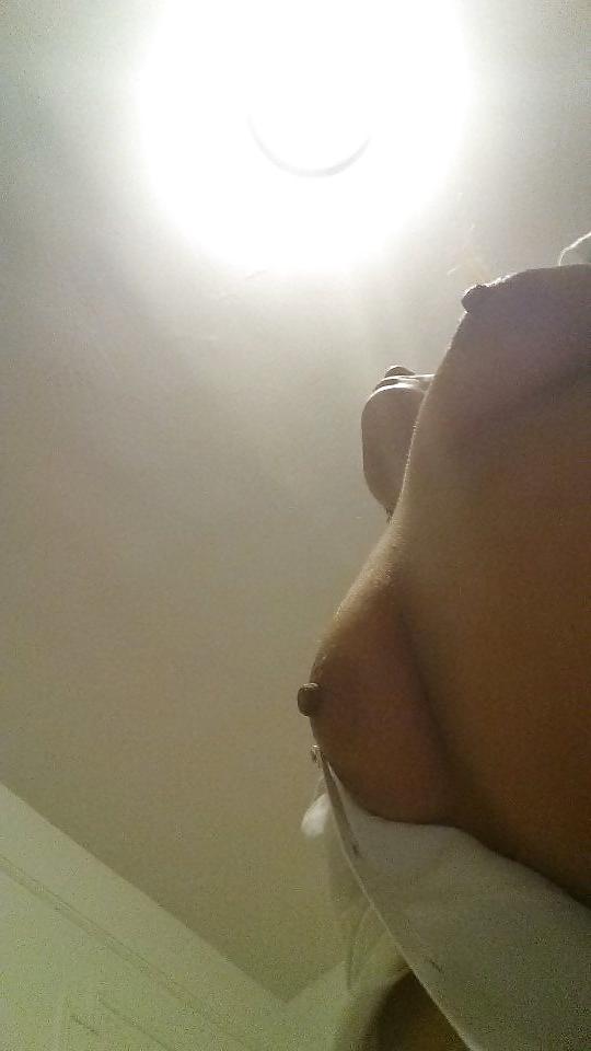 4P Cum Slut Posing Showing Her Booty