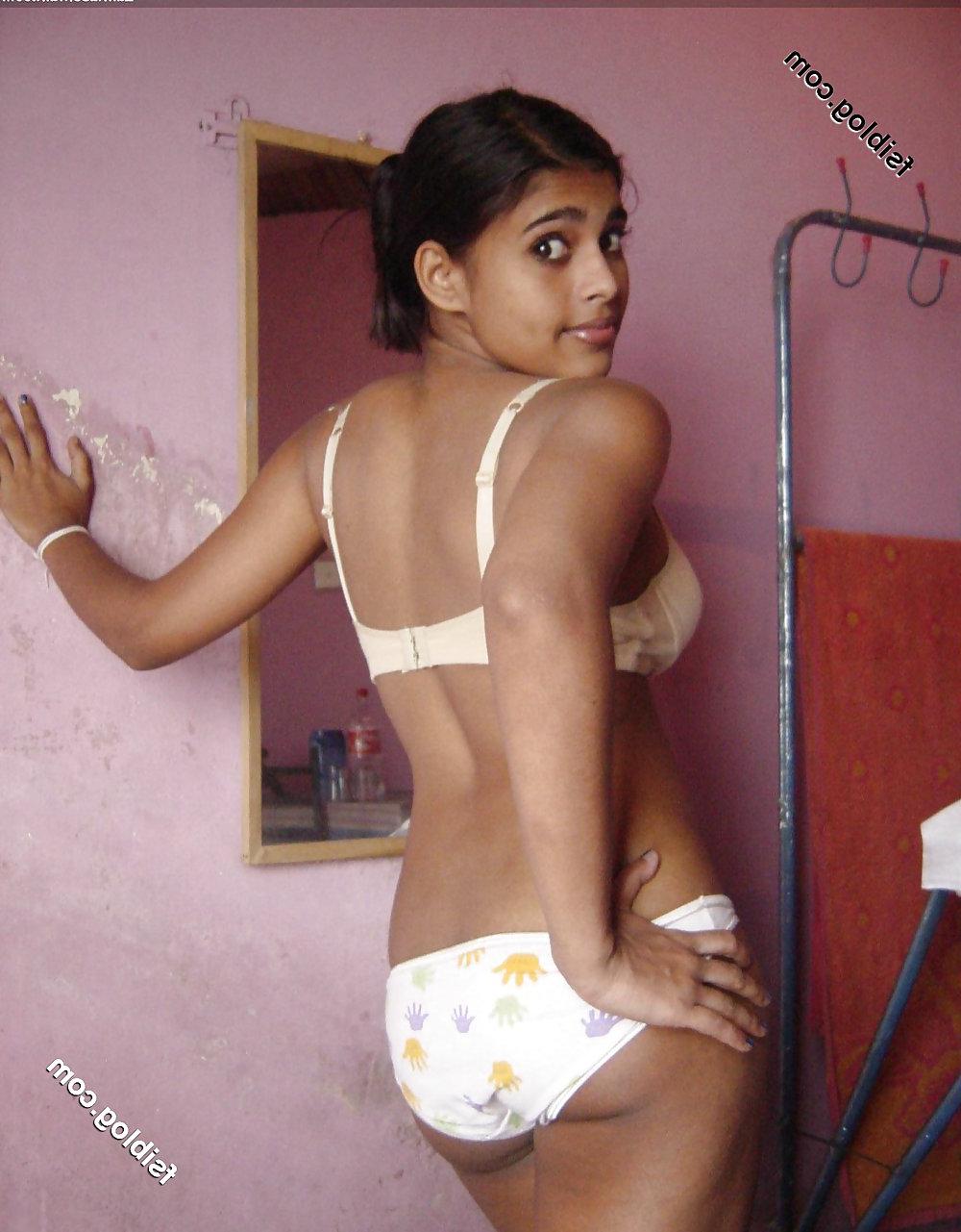 21P Panadura Nangi - Sri Lanka