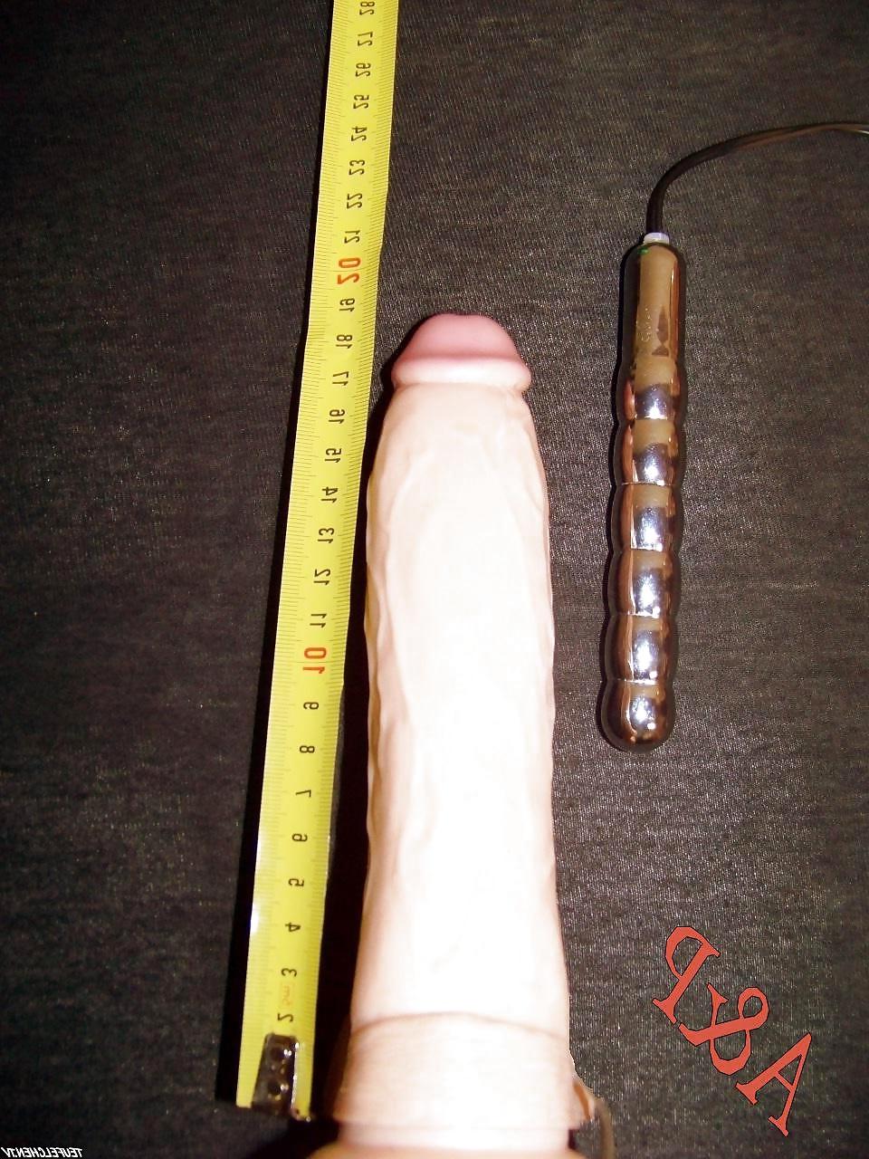 25P Wie tief ist die Vagina? Bilder mit Dildos, Bananen et