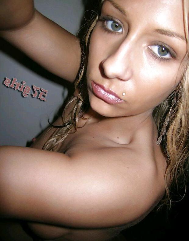 19P MY BIG BOOTY TOKEN WHITE GIRL 2