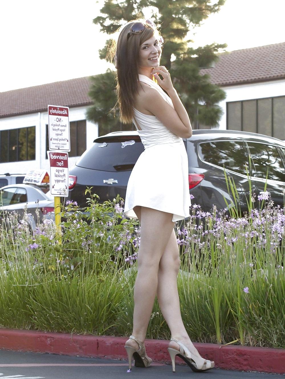 24P SEXY DRESSED (STREET)