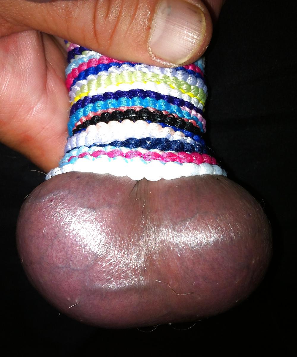 6P Ball Stretching with hair ties. 